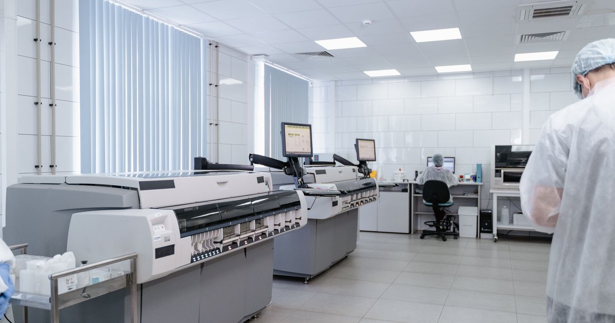 Leasing de equipo médico seminuevo: cómo funciona y si aplica para tu consultorio